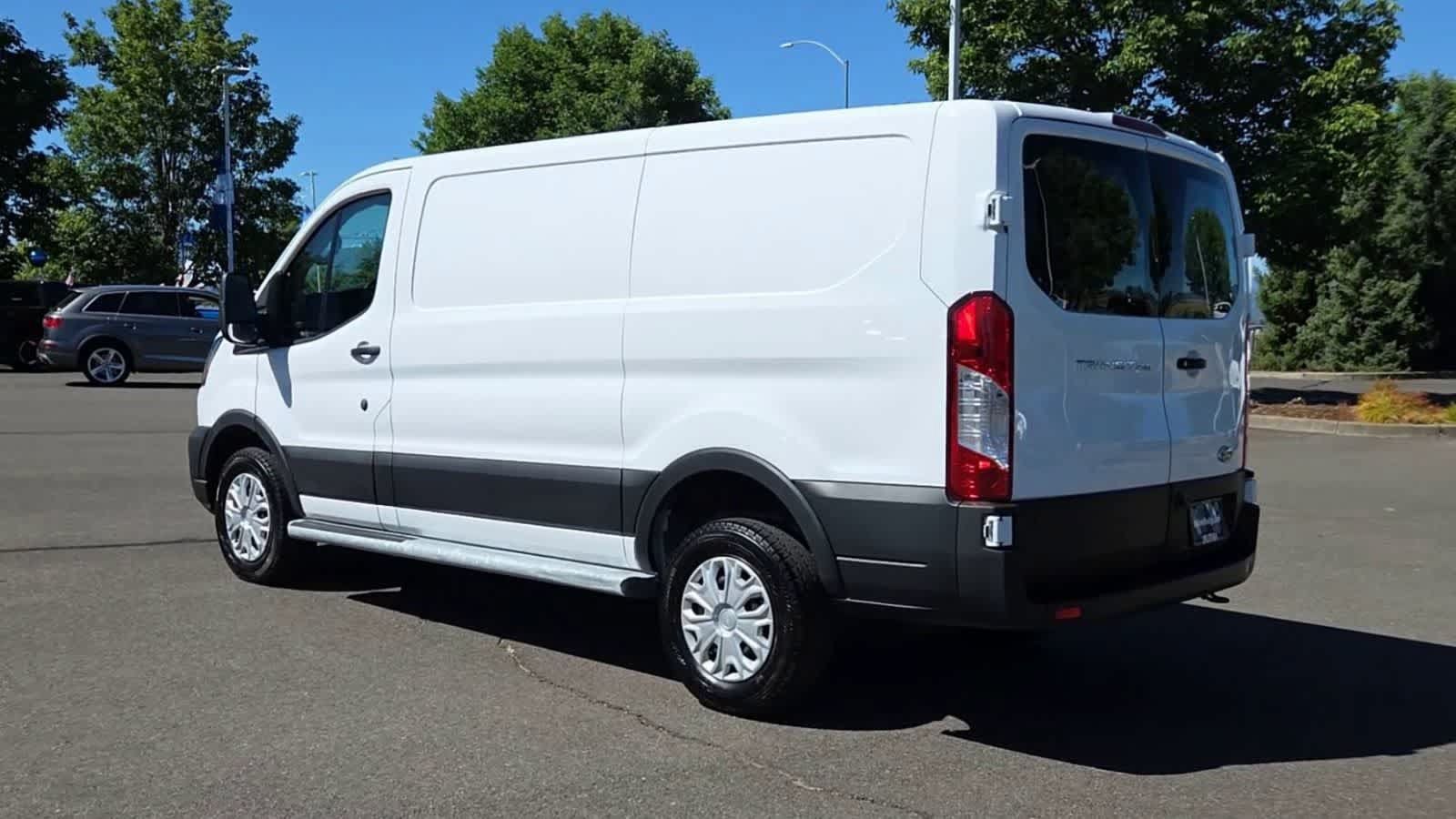 Used 2025 Ford Transit 250 Low Roof w/ Exterior Upgrade Package RWD image 6