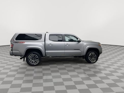 Used 2021 Toyota Tacoma TRD Sport w/ Technology Package image 36