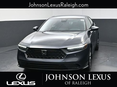 Used 2023 Honda Accord EX-L image 5