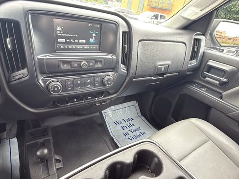 Used 2018 Chevrolet Silverado 1500 W/T w/ WT Fleet Convenience Package AWD/4WD image 8