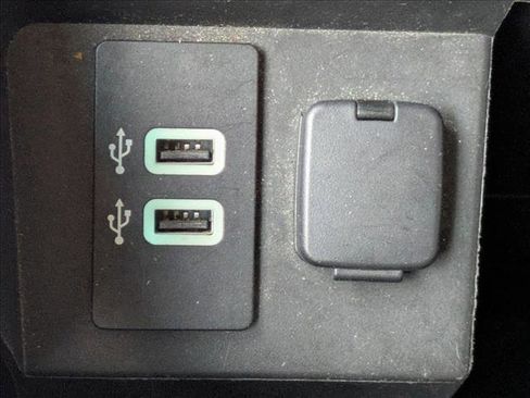 Used 2016 Ford Expedition XLT w/ Equipment Group 202A image 16