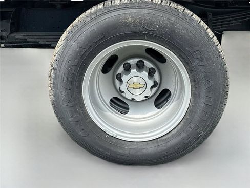 New 2024 Chevrolet Express 3500 w/ Power Convenience Package image 18