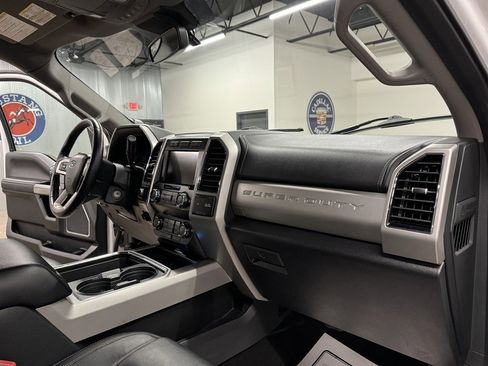 Used 2020 Ford F250 Lariat w/ Lariat Value Package image 38
