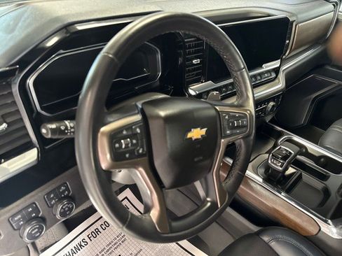 Used 2023 Chevrolet Silverado 1500 High Country w/ Z71 Off-Road Package AWD/4WD image 18