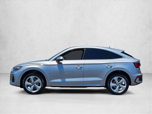 Used 2021 Audi Q5 2.0T Premium Plus w/ Premium Plus Package AWD/4WD image 9