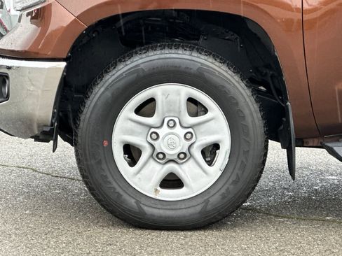 Used 2016 Toyota Tundra SR5 image 28