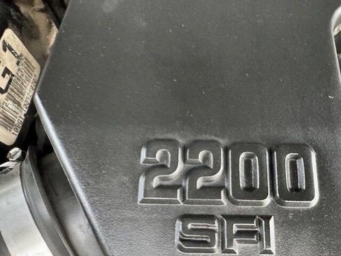 Used 2001 Chevrolet S10 Pickup LS w/ Preferred Equipment Group image 12