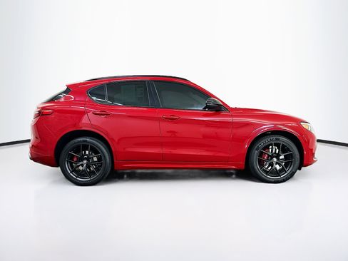 Used 2021 Alfa Romeo Stelvio Ti w/ Nero Edizione AWD/4WD image 10