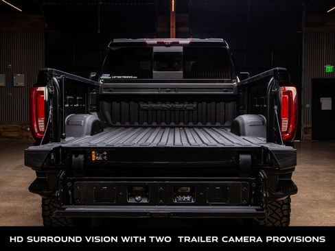 Used 2021 GMC Sierra 2500 Denali w/ Denali Black Diamond Edition image 9