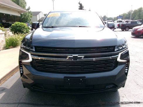 Used 2021 Chevrolet Suburban RST w/ Luxury Package AWD/4WD image 33