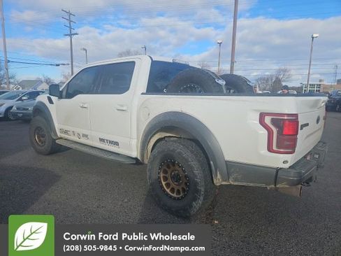 Used 2017 Ford F150 Raptor w/ Equipment Group 802A Luxury image 6