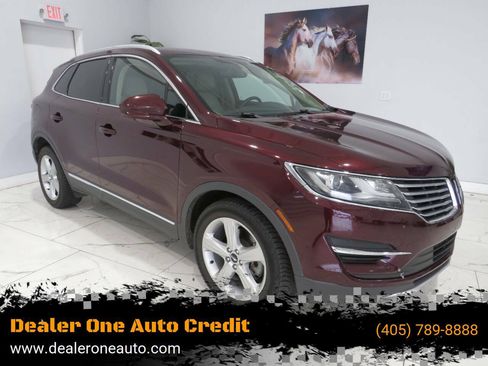 Used 2018 Lincoln MKC Premiere FWD image 1