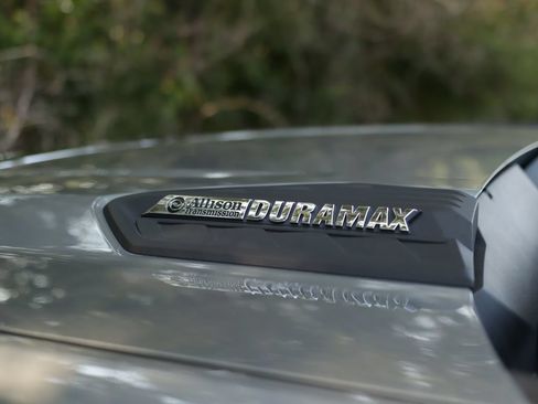 Used 2024 Chevrolet Silverado 2500 LT AWD/4WD image 37