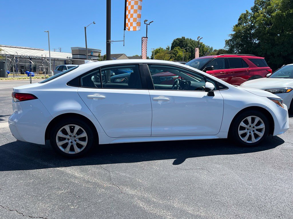 Used 2023 Toyota Corolla LE FWD image 12