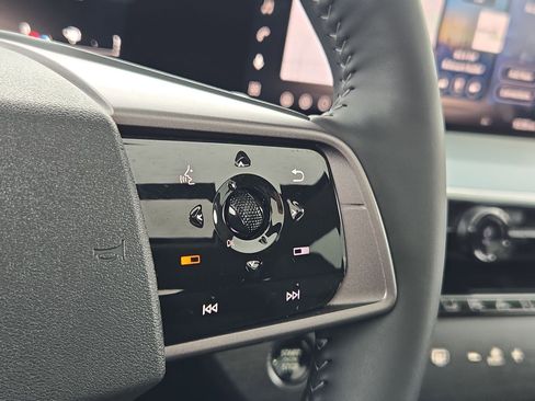 Used 2025 Nissan Murano SL AWD/4WD image 20