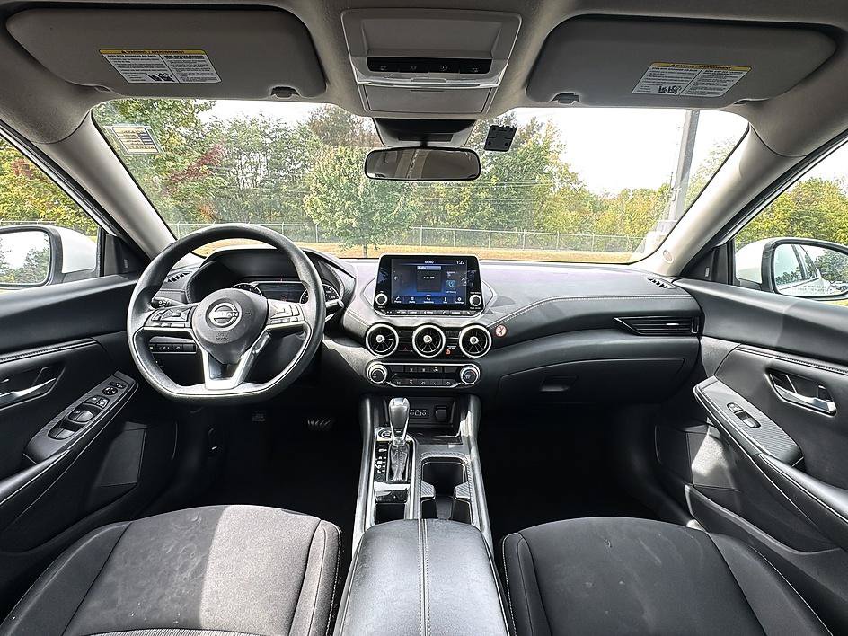Certified 2025 Nissan Sentra SV FWD image 28