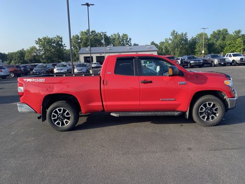 Used 2014 Toyota Tundra SR5 AWD/4WD image 2