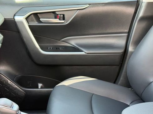 Used 2025 Toyota RAV4 XLE Premium image 12