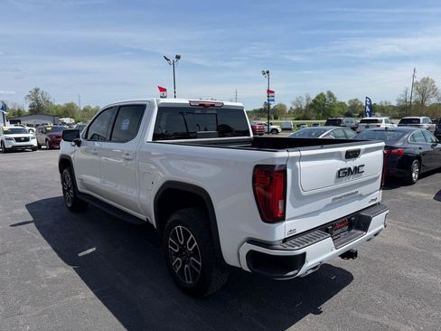 Used 2025 GMC Sierra 1500 AT4 w/ AT4 Premium Package image 9