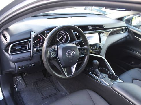 Used 2019 Toyota Camry LE w/ Carpet Mat Package FWD image 15