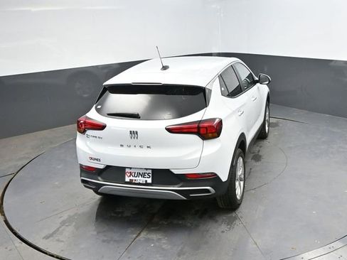 Used 2025 Buick Encore GX Preferred AWD/4WD image 37