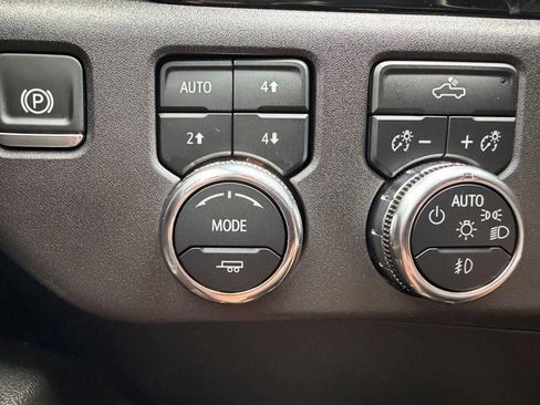 Used 2024 GMC Sierra 1500 Elevation w/ X31 Off-Road Package AWD/4WD image 15