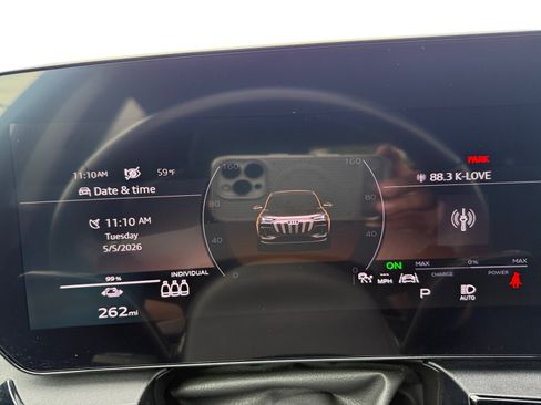 Used 2025 Audi Q6 e-tron Premium Plus w/ Premium Plus AWD/4WD image 11