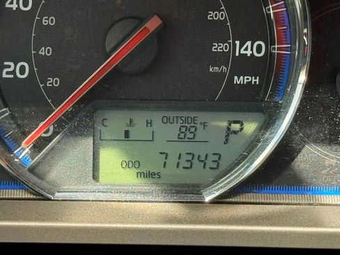 Used 2014 Toyota RAV4 Limited image 20