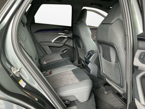 Used 2025 Audi SQ5 Premium Plus w/ Premium Plus Package AWD/4WD image 15