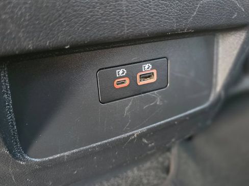 Used 2023 Nissan Frontier SV AWD/4WD image 17