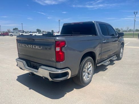 Used 2021 Chevrolet Silverado 1500 LTZ w/ Z71 Off-Road Package AWD/4WD image 5