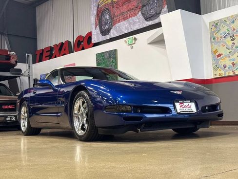 Used 2004 Chevrolet Corvette Convertible w/ Preferred Equipment Group RWD image 49