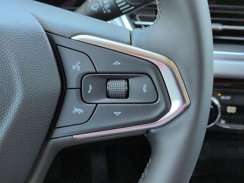 New 2026 Chevrolet Trax LT w/ Driver Confidence Package image 13