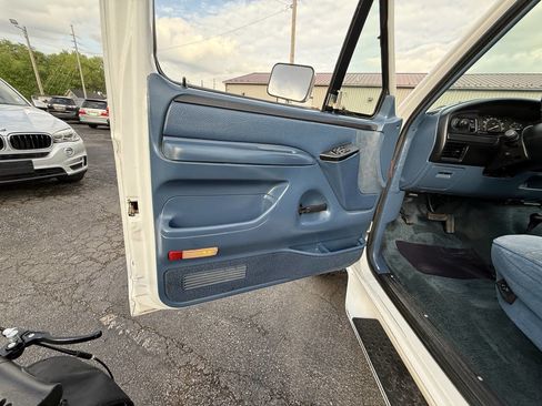 Used 1997 Ford F250 4x4 Regular Cab Heavy Duty image 18