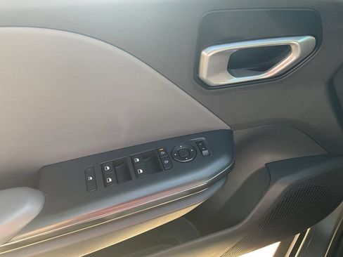 Used 2025 Kia K4 FWD image 20