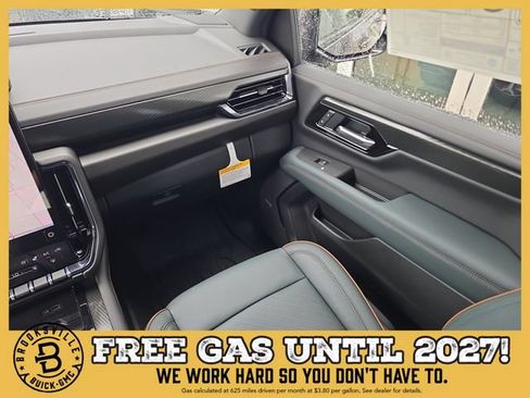 New 2026 GMC Yukon AT4 w/ AT4 Premium Plus Package AWD/4WD image 14