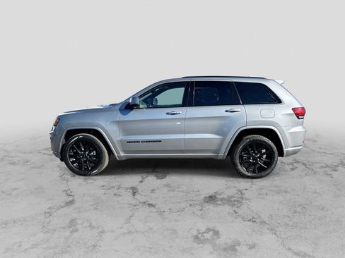Certified 2018 Jeep Grand Cherokee Altitude image 5