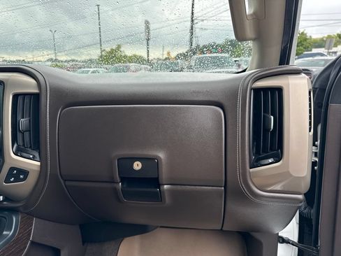 Used 2017 GMC Sierra 1500 Denali AWD/4WD image 19