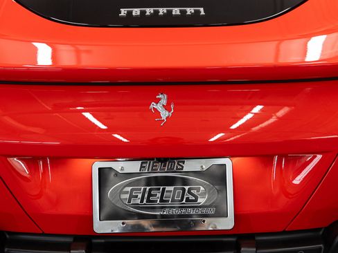 Used 2022 Ferrari Roma image 15