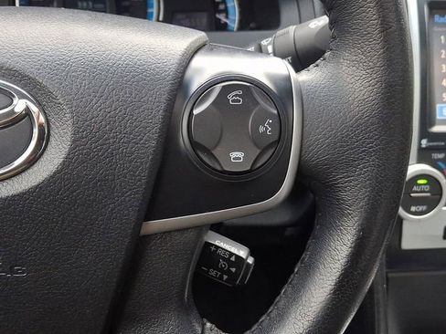 Used 2014 Toyota Camry SE w/ Moonroof Package image 24