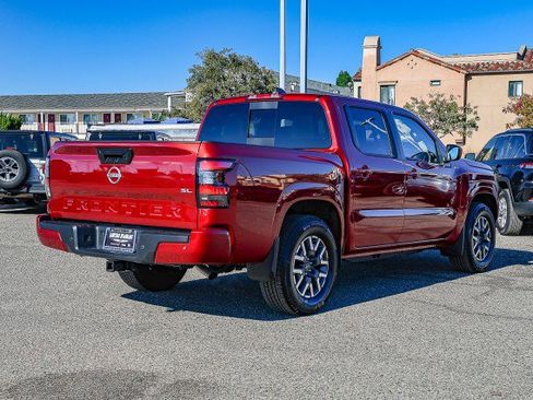 Used 2024 Nissan Frontier SL w/ Technology Package image 4