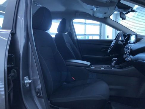 Used 2025 Nissan Sentra S image 22