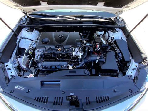 Used 2020 Toyota Camry XSE image 30