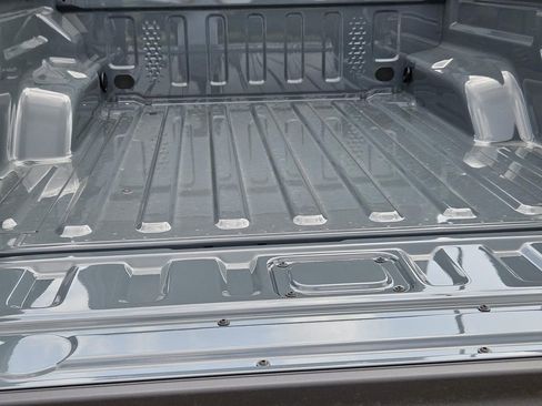 New 2025 Jeep Gladiator Rubicon image 6