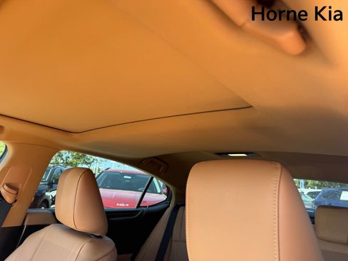 Used 2024 Lexus ES 300h w/ Luxury Package FWD image 24