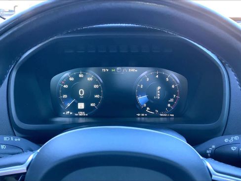 Used 2021 Volvo XC90 T6 Momentum w/ Advanced Package image 25