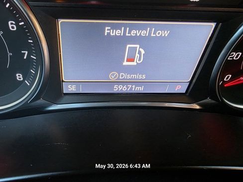 Used 2019 GMC Terrain SLT w/ Preferred Package AWD/4WD image 16