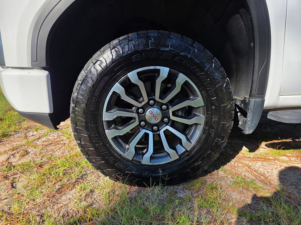 Used 2021 GMC Sierra 1500 AT4 w/ AT4 Premium Package AWD/4WD image 9