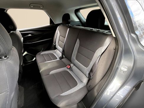 Used 2022 Chevrolet TrailBlazer LS image 20