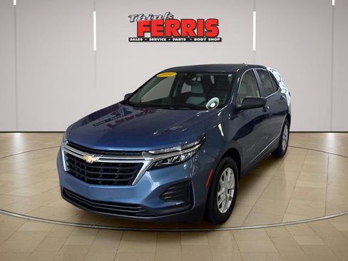 Used 2024 Chevrolet Equinox LS w/ LS Convenience Package FWD image 1